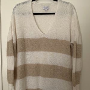 Mud Pie striped v-neck sweater